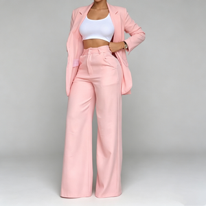 Conjunto de Blazer Entallado y Pantalones de Pierna Ancha