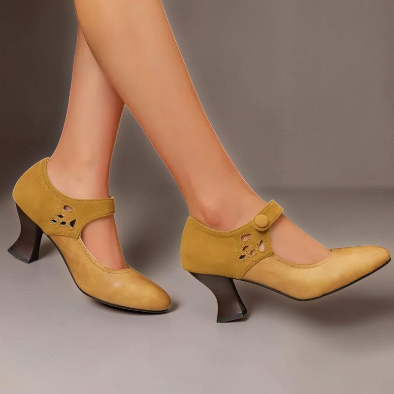 Zapatos de tacón de ante con correa al tobillo Camila